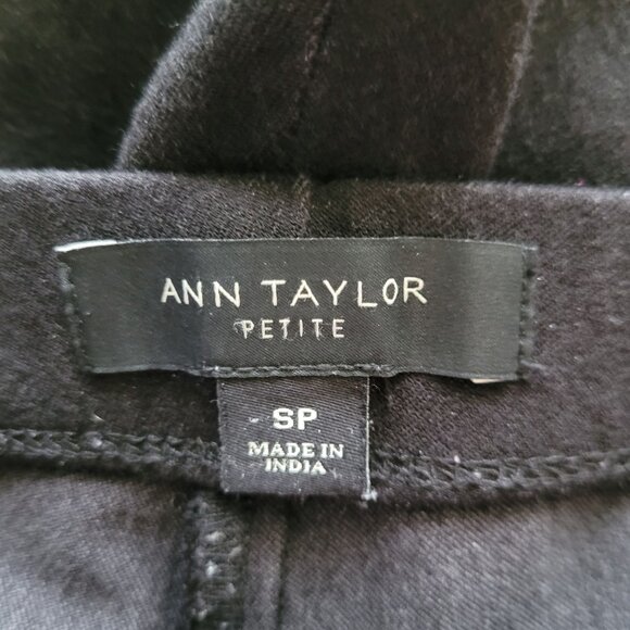 Ann Taylor Cropped Pants Womens Size SP Black Pullon Raw Hem Stretch Career - Picture 3 of 6